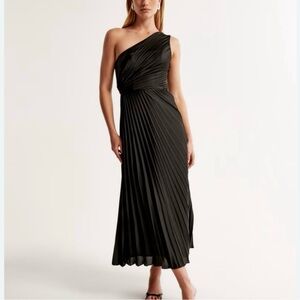 Abercrombie & Fitch Black One Shoulder Dress
